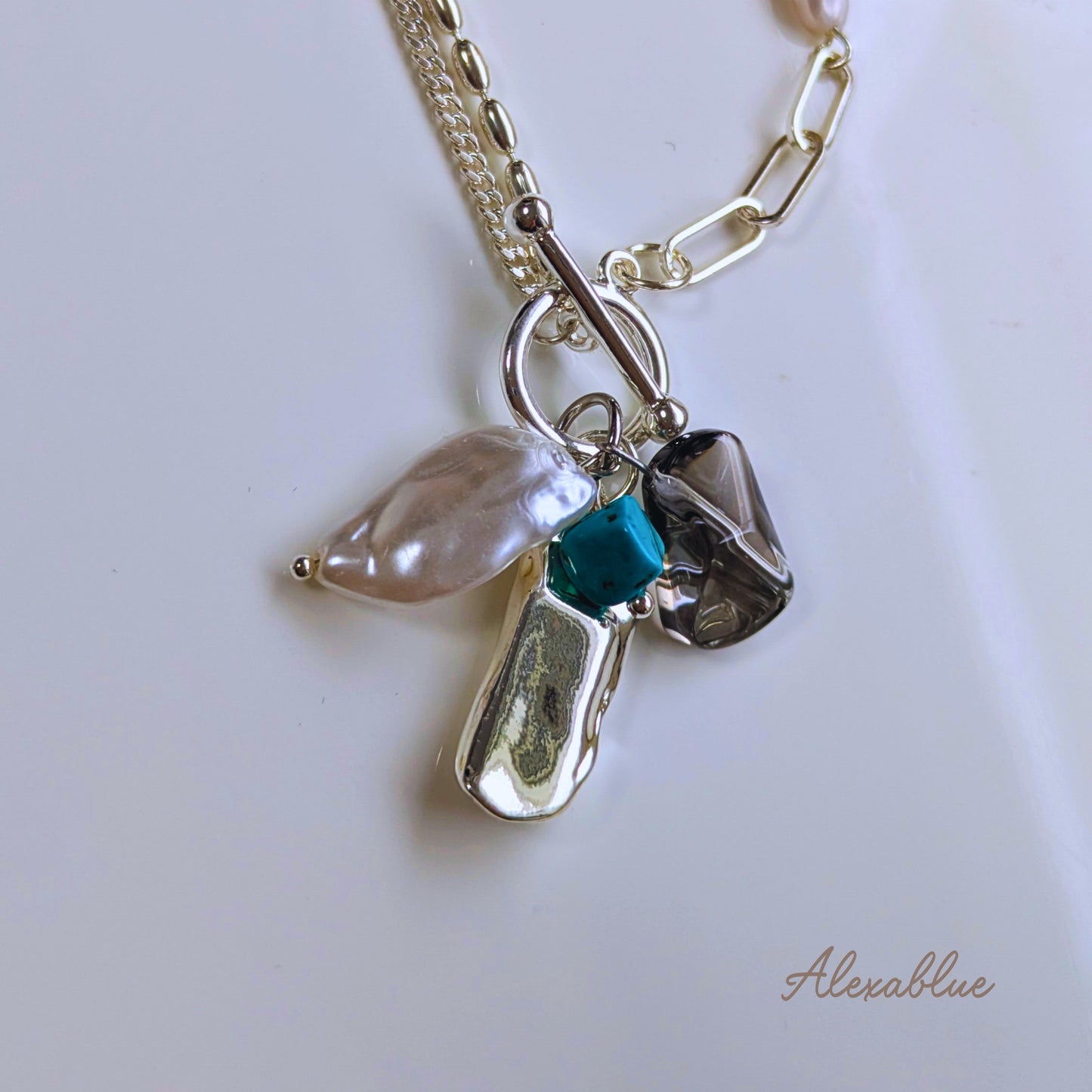 AuroraBlue Harmony|ターコイズ × バロックパールビーズ アシンメトリーネックレス