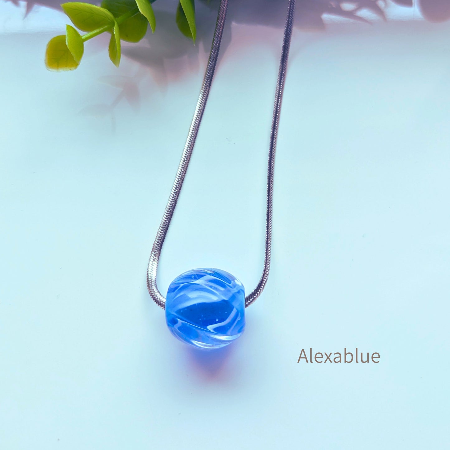 大ぶりガラス玉のステンレスネックレス / Large Glass Orb Stainless Steel Necklace