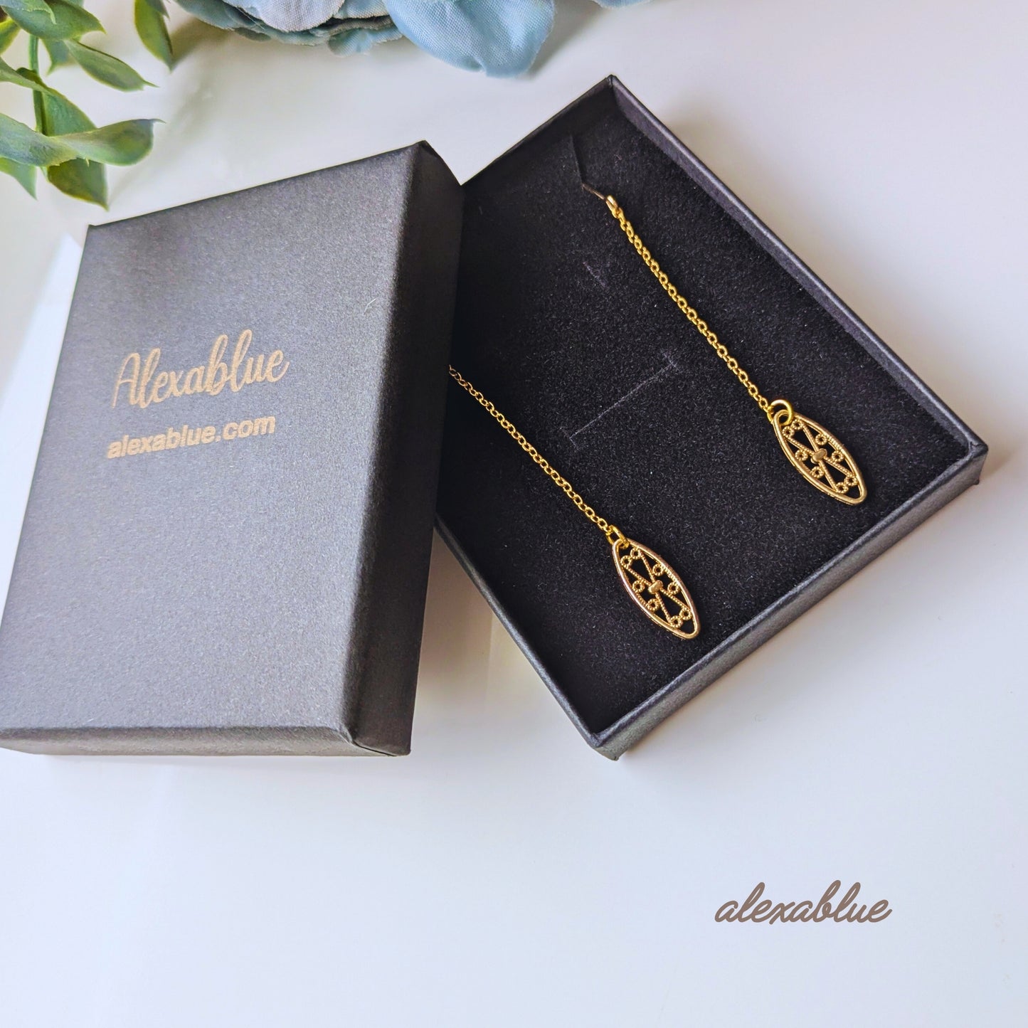 Chain Dangle Filigree Earrings | Elegant Swaying Design | Lightweight Accessory | K14gf, K10 Options Available | Free Shipping | Free Gift Wrapping