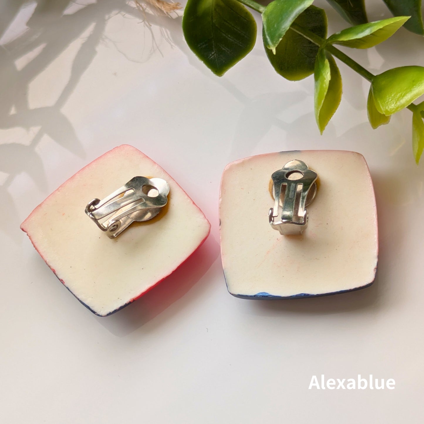 Antique Whale Art Earrings｜アメリカ買い付け スクエアシェイプ クジラが泳ぐ絵柄 アンティークイヤリング