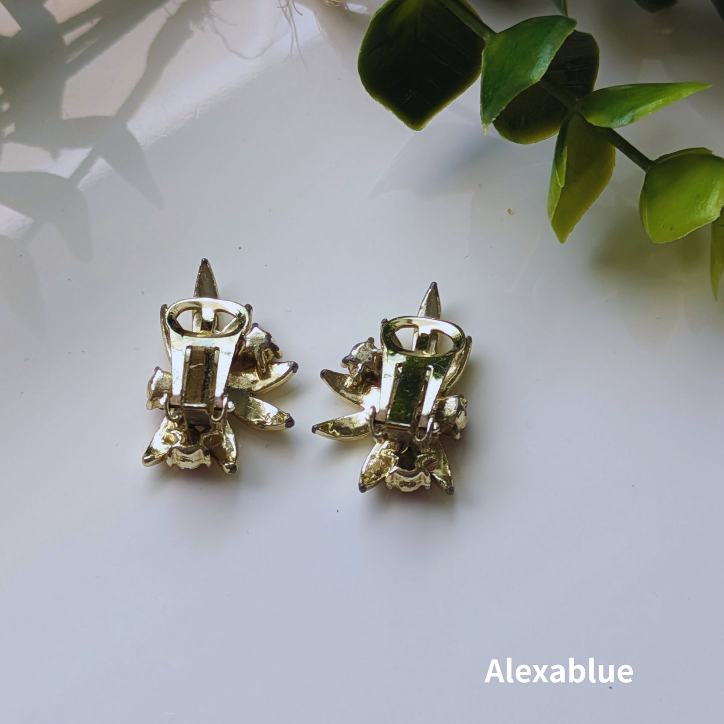 Red Sparkle | Antique earrings with sparkling red bijoux (USA purchase)