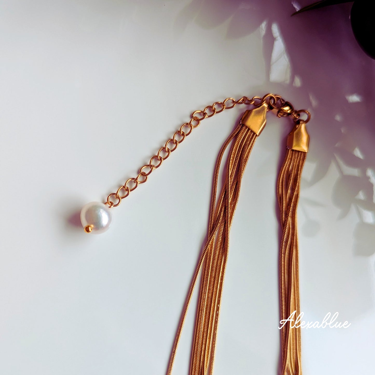 Voluminous 7-Strand Chain Necklace with Selectable Natural Stone