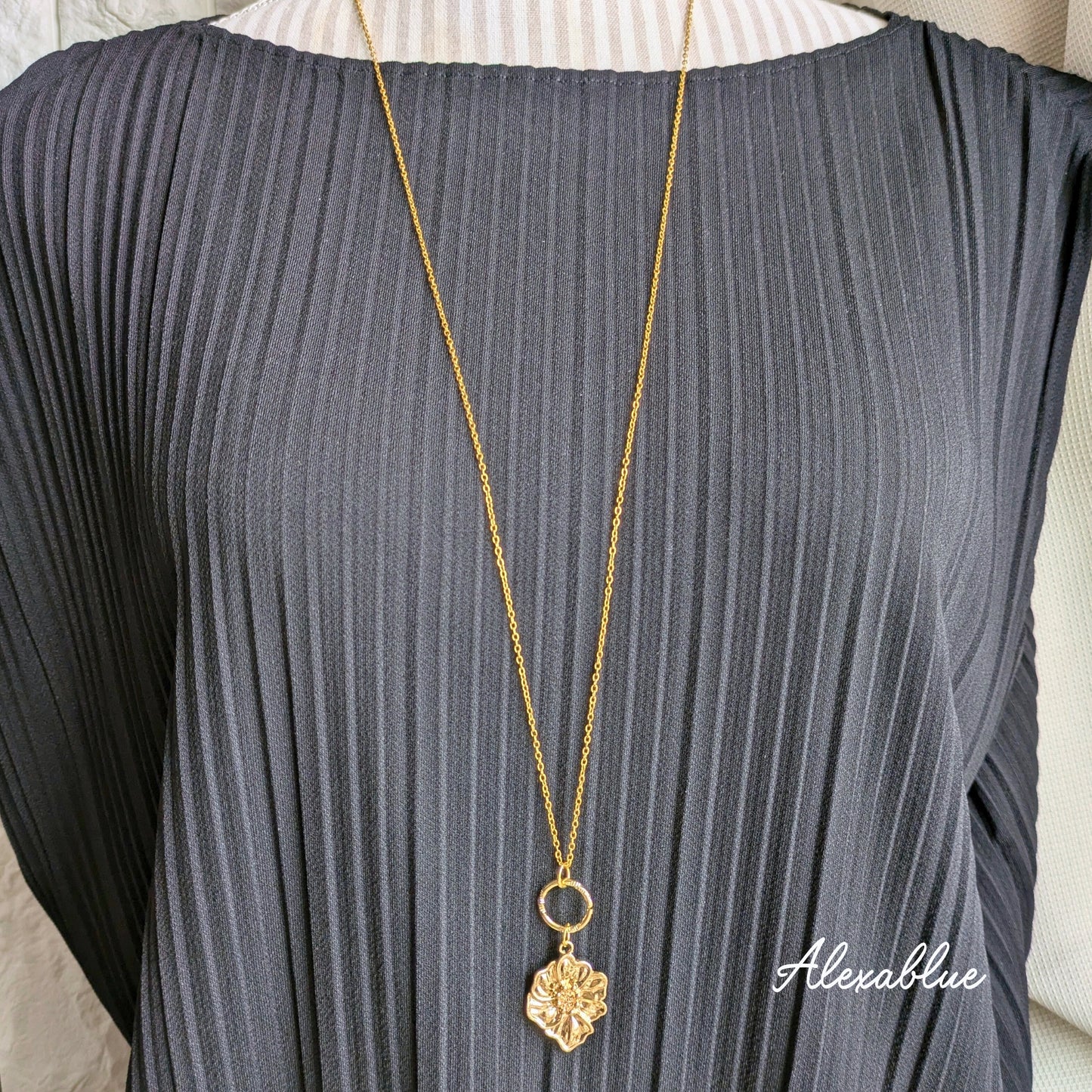 Long Necklace with Flower Charm and Freshwater Pearl | Delicate and Elegant Jewelry for Adults
