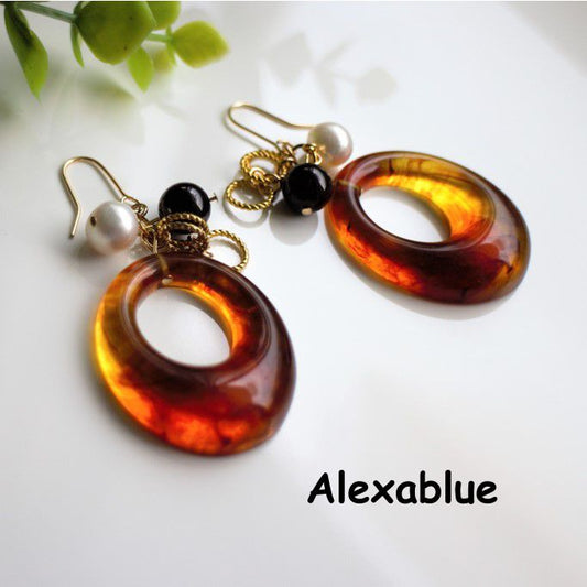 Garnet & Freshwater Pearl Tortoiseshell Hoop Earrings - January Birthstone