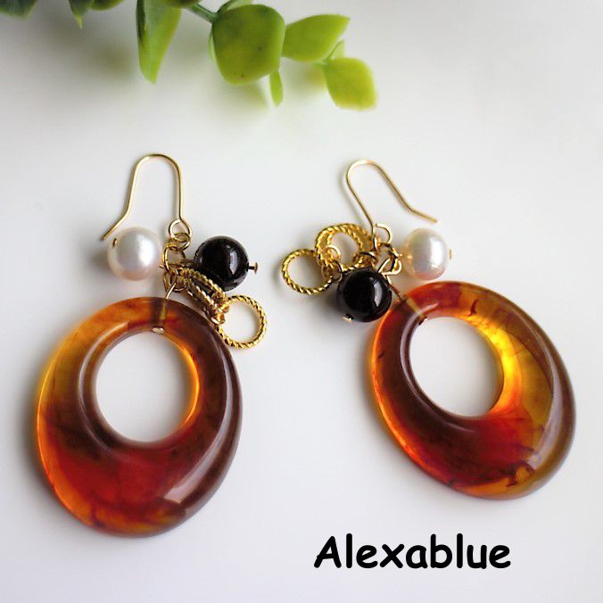 Garnet & Freshwater Pearl Tortoiseshell Hoop Earrings - January Birthstone