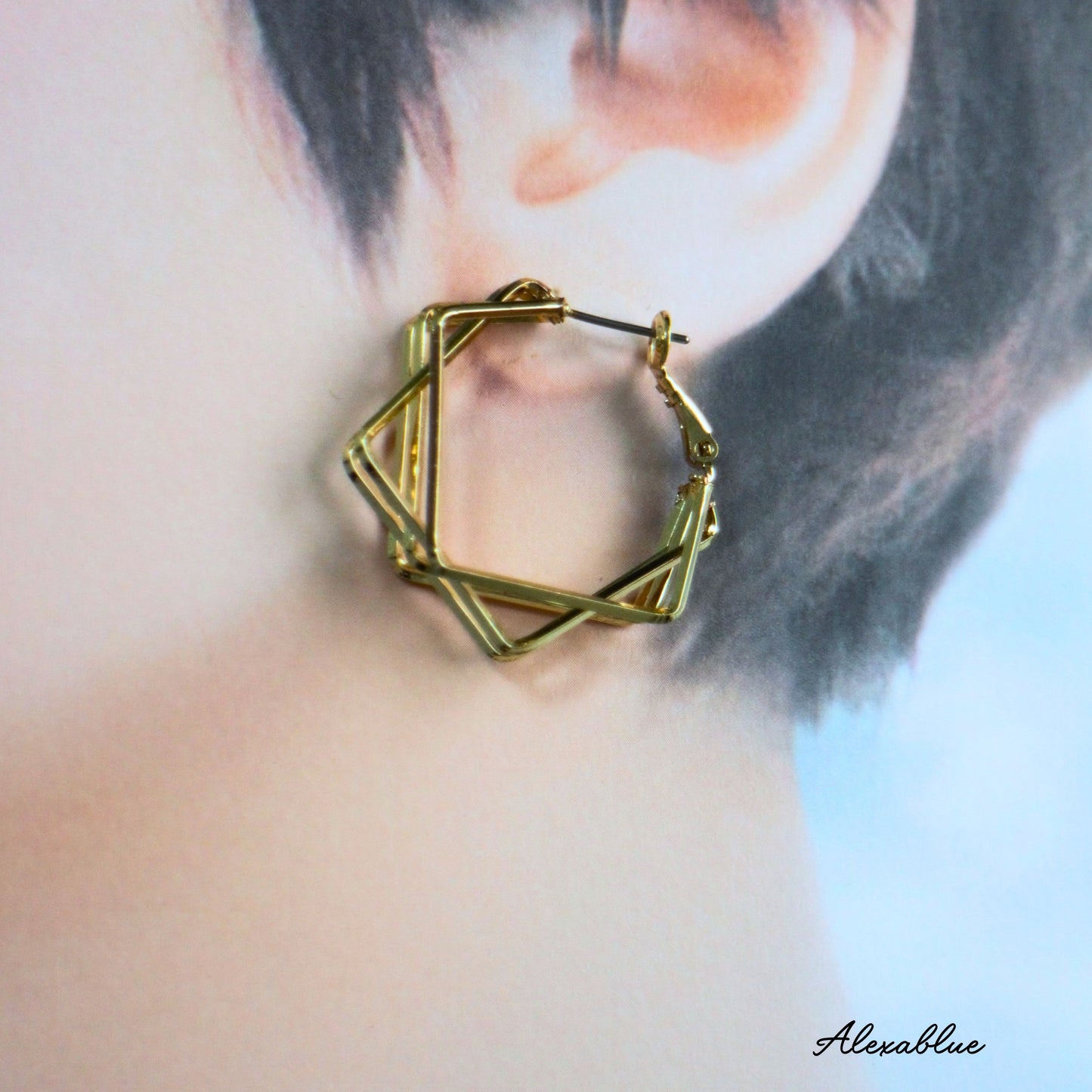 Choose your triple-square hoop earrings!