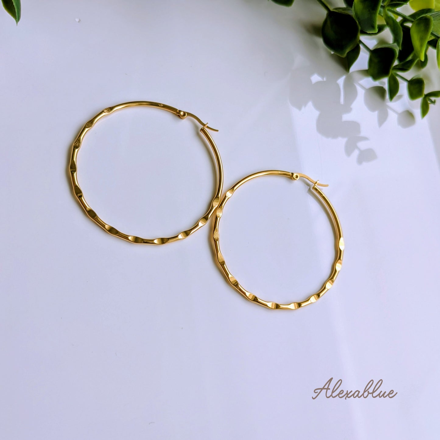 HAMMERED Hoop Earrings - Stylish and Unique