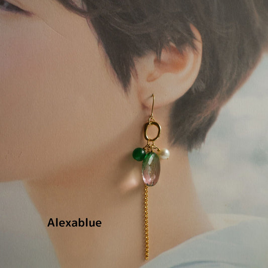 【洗練アースカラー】天然石グリーンオニキス＆淡水パールのモダンピアス / Green Onyx ＆ Pearl Earrings・ギフト