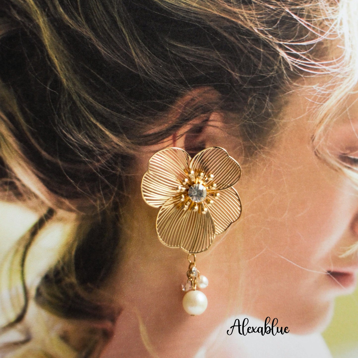 Big flower pearl earrings Wedding accessories Party accessories