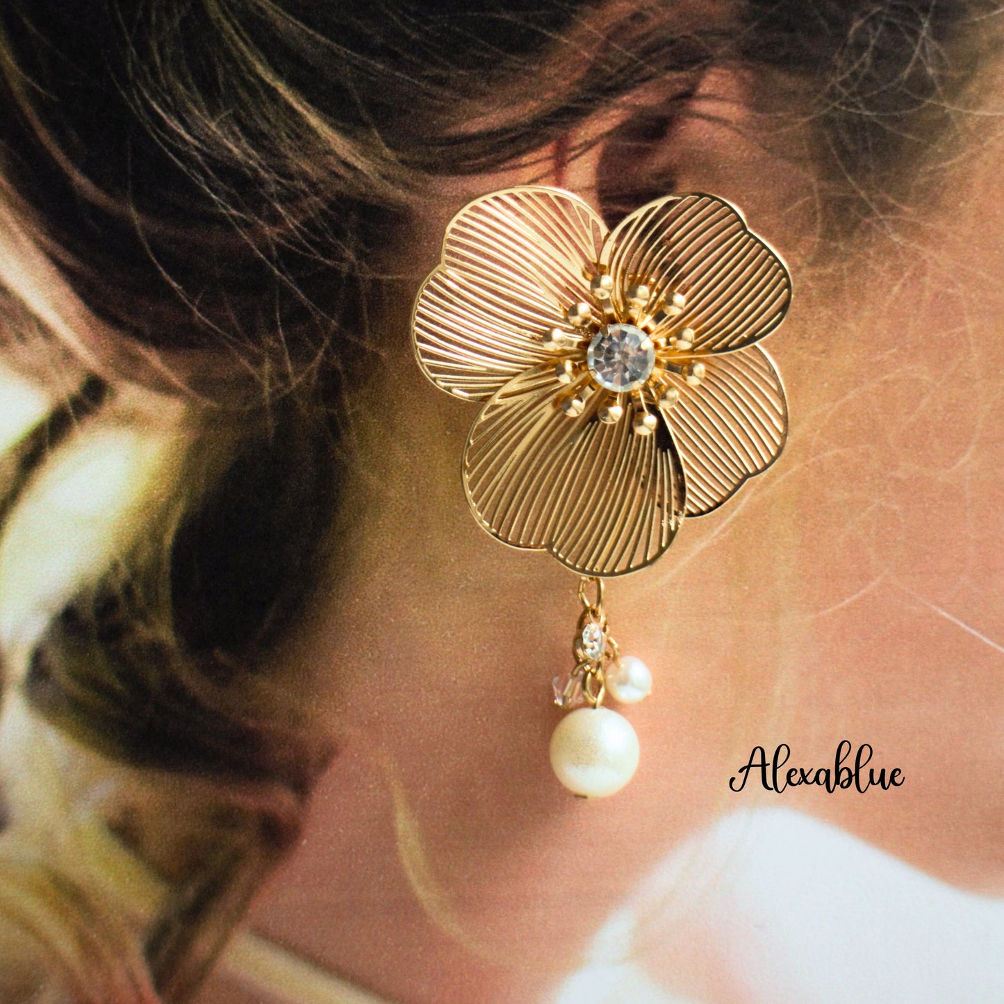 Big flower pearl earrings Wedding accessories Party accessories