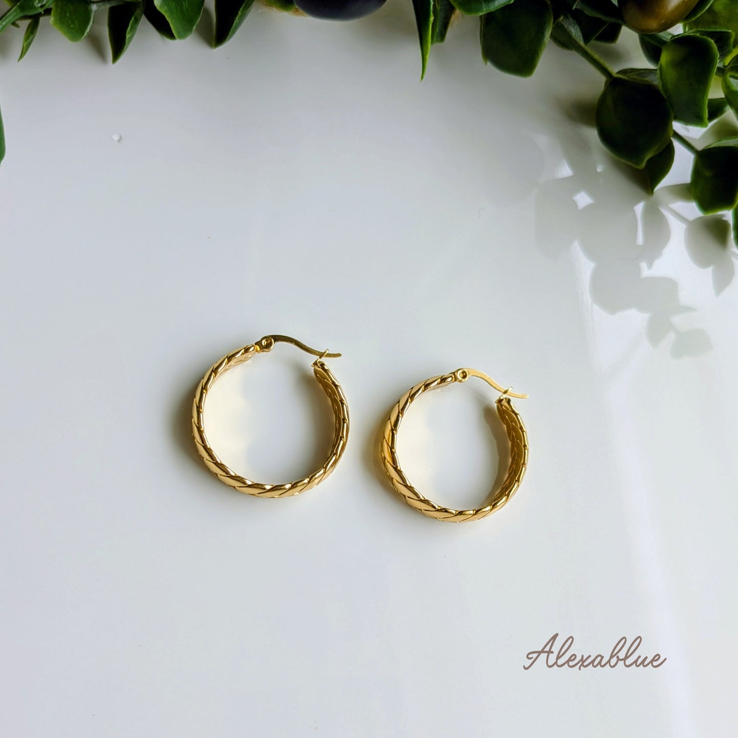 Henry Bone Light Hoop Refined Hoop Earrings Stylish Hoop Earrings