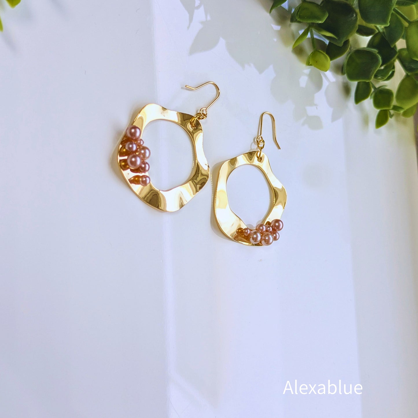 Mocha Pearl x Wave Hoop Earrings | Elegant Accessories for Adults That Are Both Glamorous and Cute