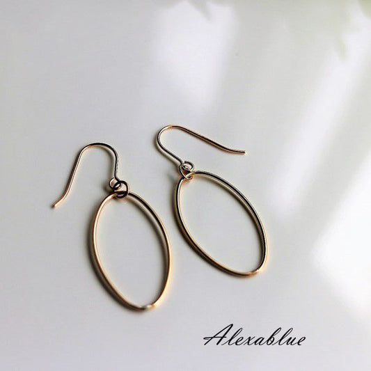 【K14GF】ミニマルオーバルフープの華奢ピアス / 14金ゴールドフィルド・スキンジュエリー・モダン・オフィス・大人カジュアル・ギフト