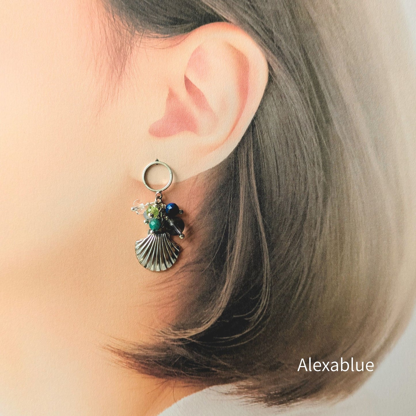 貝殻チャーム×6種天然石のステンレスピアス