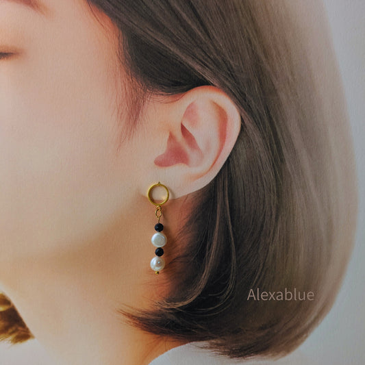 【ステンレス】マダガスカル産サファイアと淡水パールの揺れるピアス / Sapphire & Pearl Drop Earrings