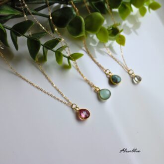 誕生石アクセサリー