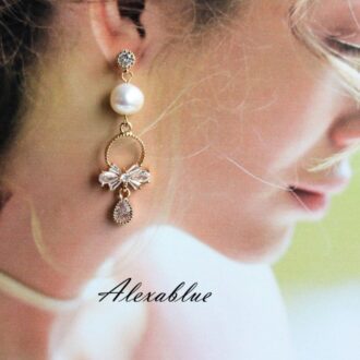 ウェディングアクセサリー  リボンビジューピアス