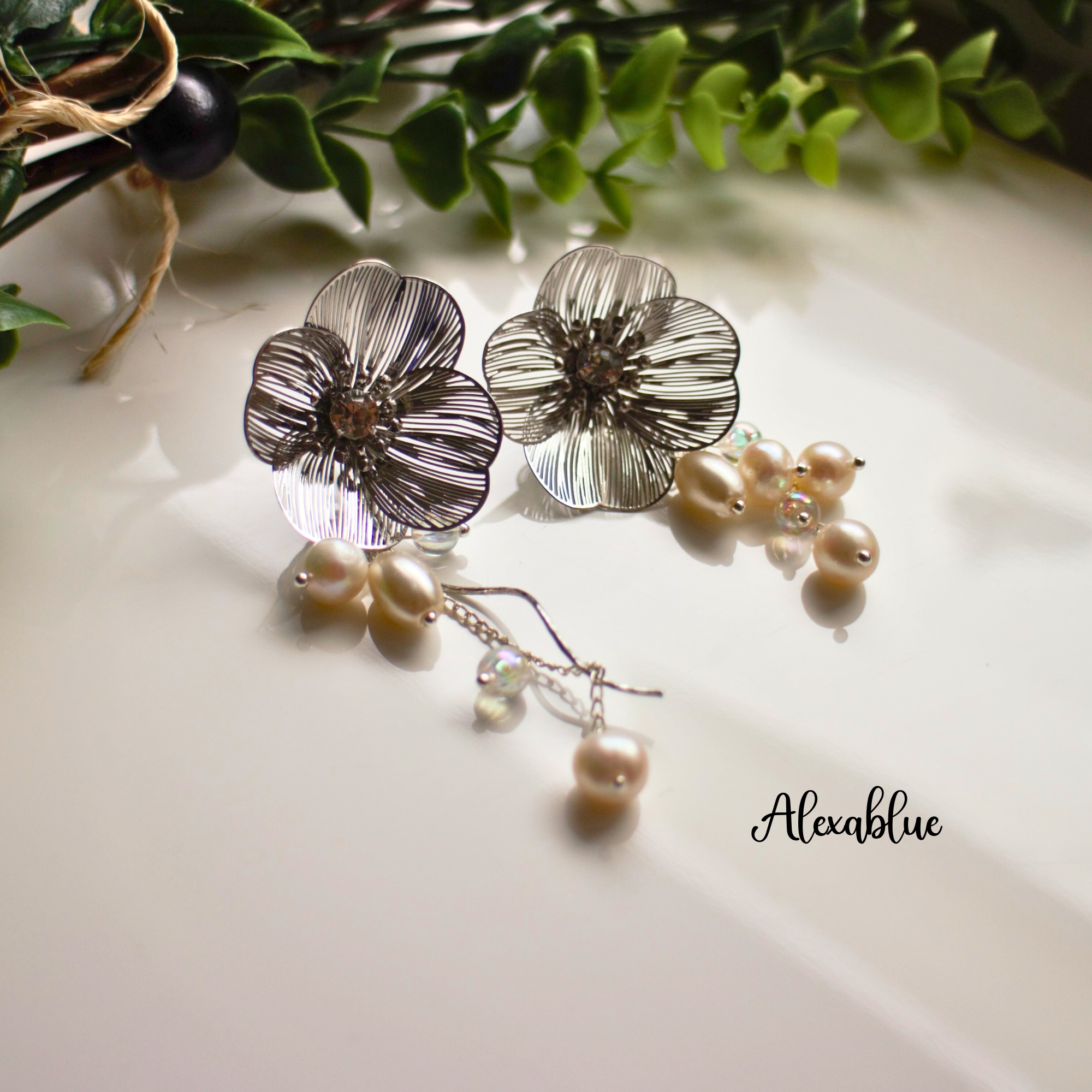 アシンメトリー ビックフラワーパールピアス ウェディングアクセサリー パーティアクセサリー