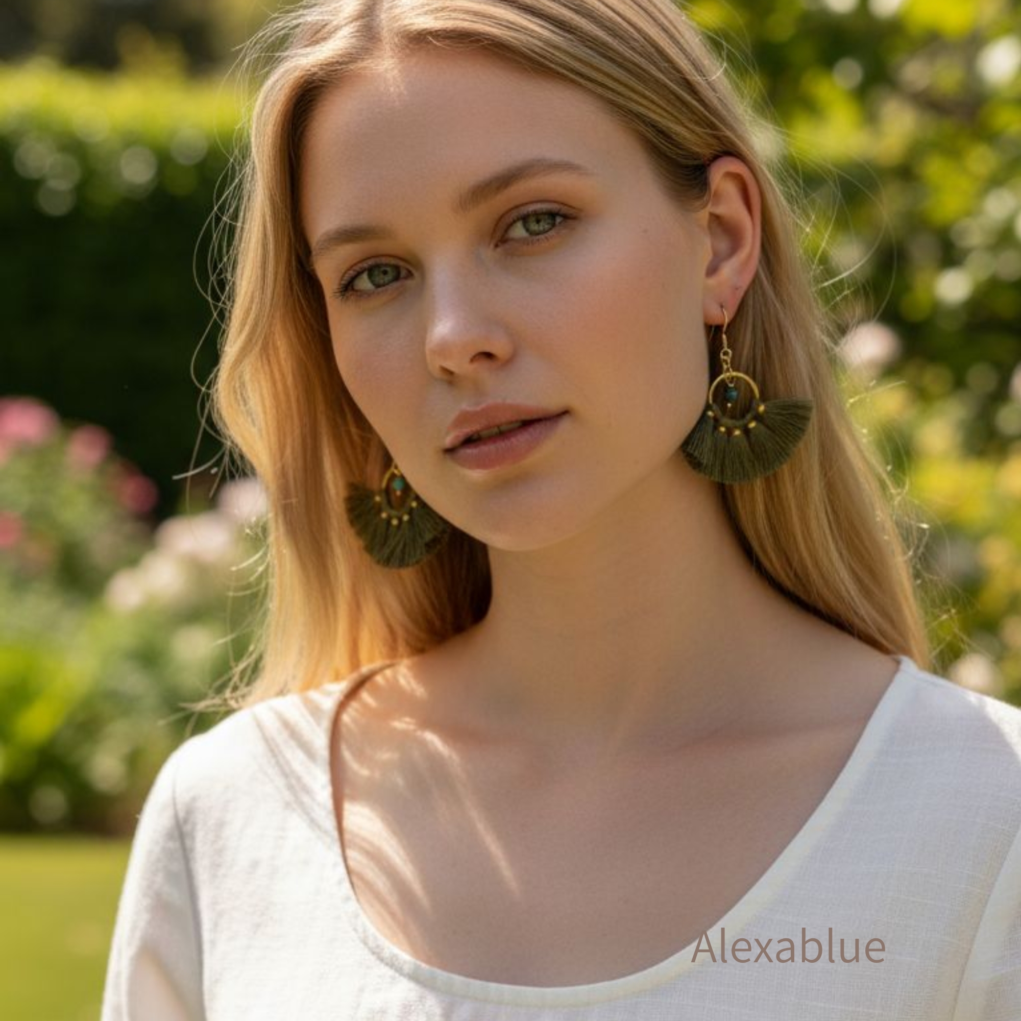 ターコイズ タッセルピアス｜ミリタリーグリーン・ベージュ｜12月誕生石ピアス