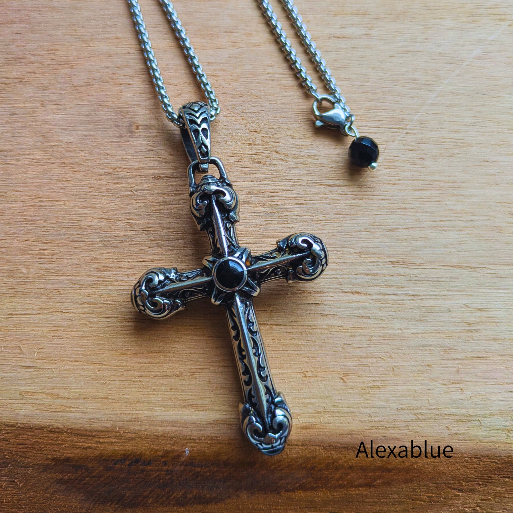 ヴィンテージ風 BIGクロスチャーム × オニキス ステンレスユニセックスネックレス 8月誕生石